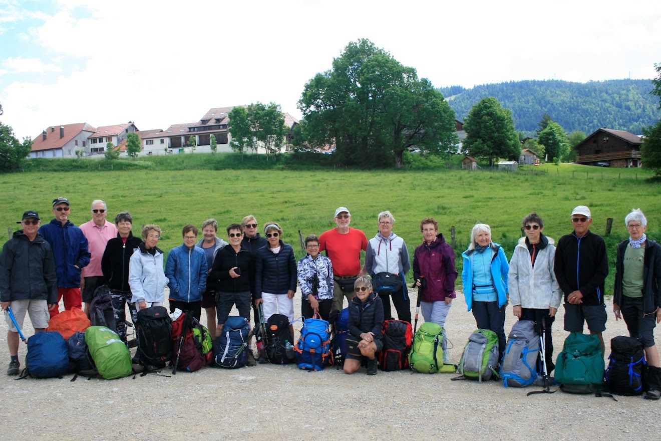 Club de NEUVY, séjour de marche itinérante dans le Jura